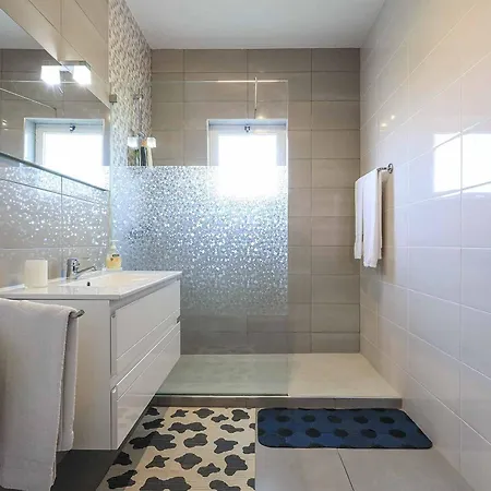 Mica * Azinhal e Amendoeira